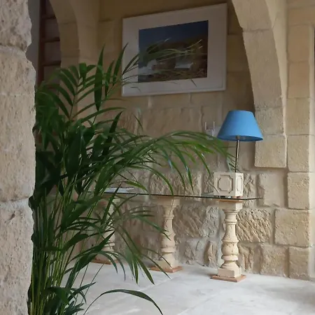 Dar Ta' Xmun - Idyllic With Pool, Garden, Seaview & Sunset *