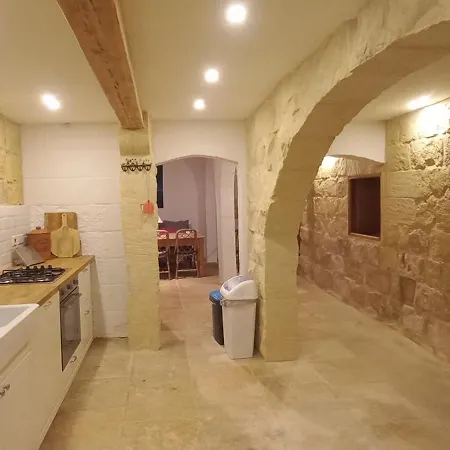 Dar Ta' Xmun - Idyllic With Pool, Garden, Seaview & Sunset 別荘 *