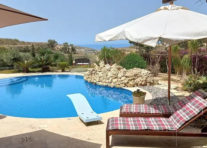 Dar Ta' Xmun - Idyllic With Pool, Garden, Seaview & Sunset