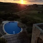 Dar Ta' Xmun - Idyllic With Pool, Garden, Seaview & Sunset *