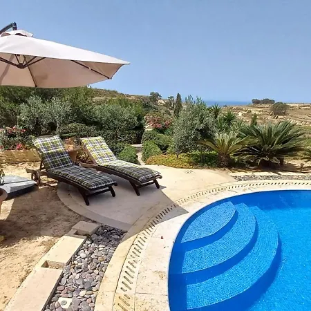 Dar Ta' Xmun - Idyllic With Pool, Garden, Seaview & Sunset San Lawrenz