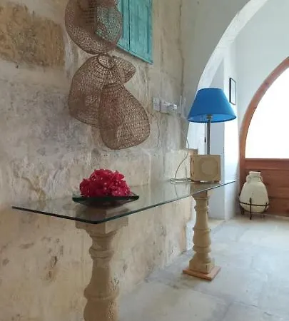 Dar Ta' Xmun - Idyllic With Pool, Garden, Seaview & Sunset San Lawrenz