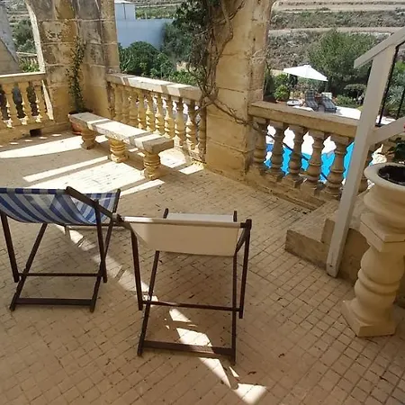 Dar Ta' Xmun - Idyllic With Pool, Garden, Seaview & Sunset *