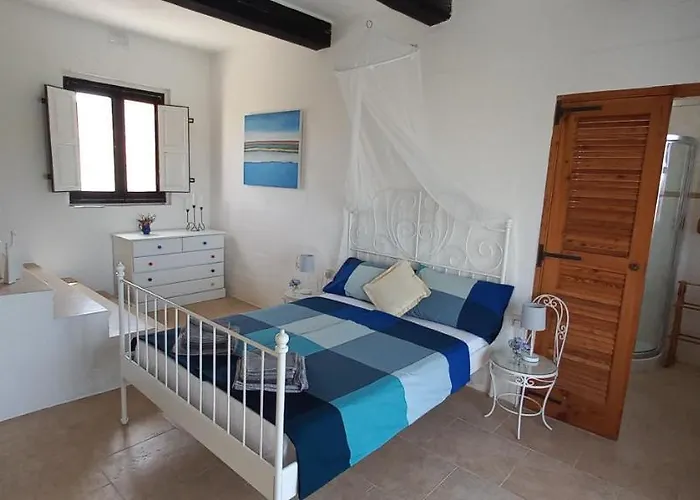 Dar Ta' Xmun - Idyllic With Pool, Garden, Seaview & Sunset * San Lawrenz