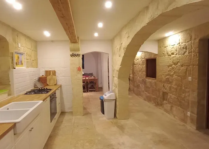 Dar Ta' Xmun - Idyllic With Pool, Garden, Seaview & Sunset Feriehus *